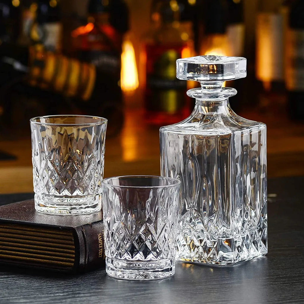  Amisglass Whiskey Karaffe Mit 2 Gläsern, Whiskey Set, 3-teilig, Whisky Dekanter 700ml Und Whisky Gläser 300ml 2 Stück, Kristallgläser & Longdrinkgläser