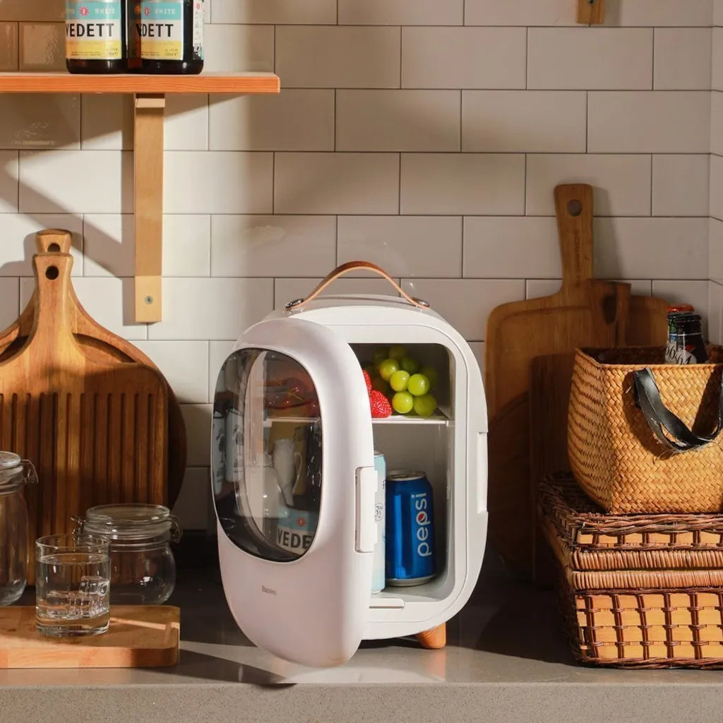  Baseus Mini Beauty Kühlschrank Für Kosmetik Reisekühlschrank Mit Heizung 8l 220V EU / 12V Weiß