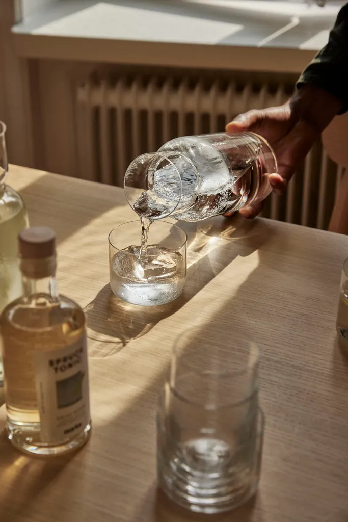 AARKE Karaffe Mit Rührlöffel Nesting Carafe Und Mixing Spoon Kristallglas 1,1L